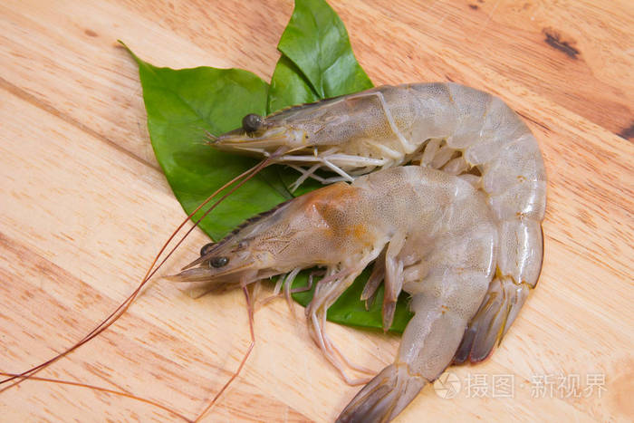 新鲜生虾