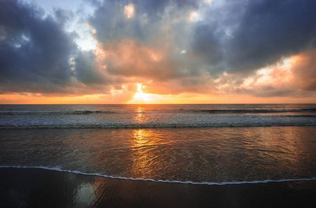 黎明在印度洋天使海湾, 肯尼亚
