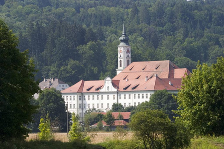 上巴伐利亚修道院的景色