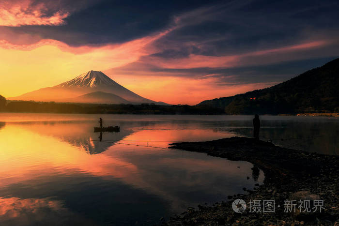 日初富士山