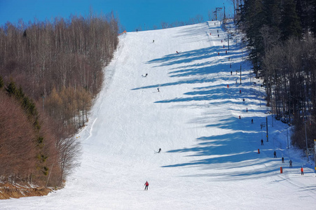 滑雪度假村