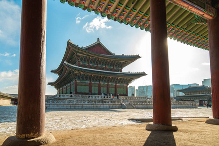 景福宫，位于韩国首尔市