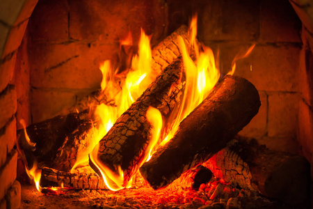 炉火在壁炉中燃烧, 火焰取暖