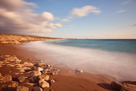 塞浦路斯地中海沿岸。劳拉海滩