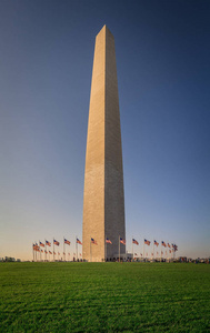 华盛顿纪念塔纪念碑在日落