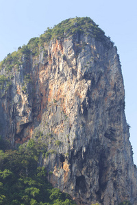 泰国莱利半岛风景如画的岩石图片