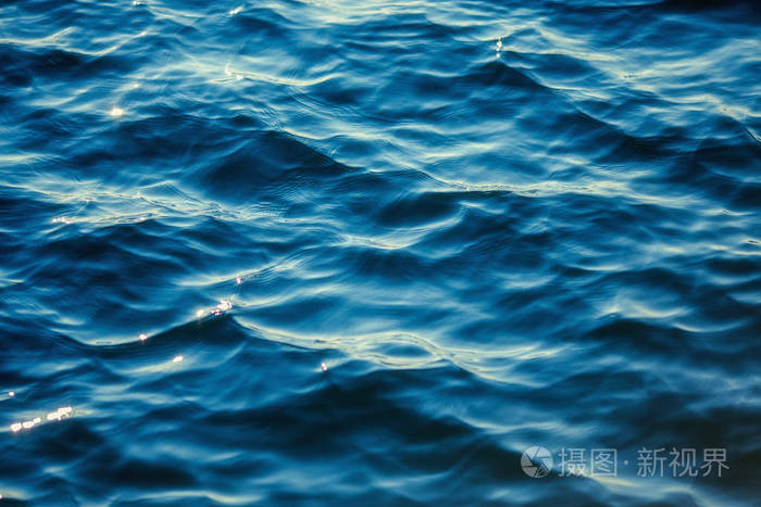 波纹海浪特写, 低角度视图