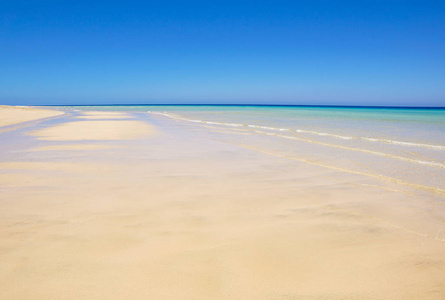 美丽的白沙海滩和加那利群岛, 富埃特文图拉岛民海