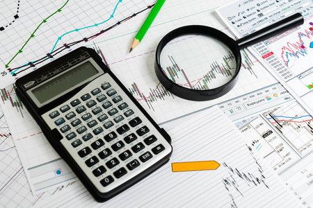 财务分析和图表。 外汇和股市背景