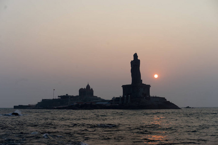 Kanyakumari 科摩罗角海面之上的日出