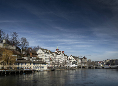 中央苏黎世老城 limmat 河地标风景在 switzerlan