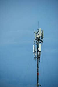 通信天线与日出，技术背景，日落卫星塔通信技术网络