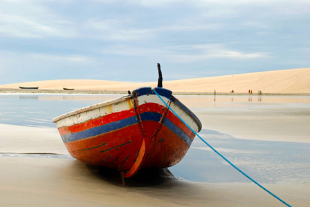 杰里科卡拉是一个海滩，位于吉约卡德杰里科卡拉市在巴西塞拉州。