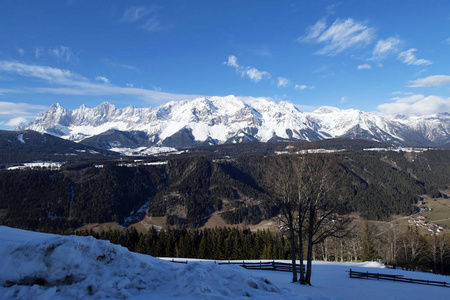 雪山阿尔卑斯山达克斯坦，奥地利