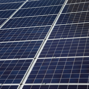 光伏太阳能电池板替代能源廉价清洁能源
