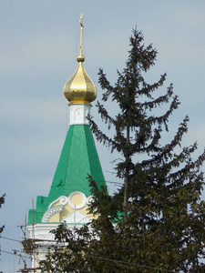 东正教教堂的战神和金色穹顶