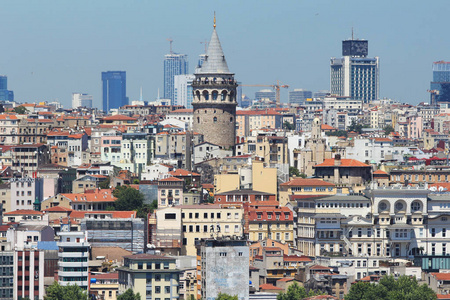加拉塔塔，比约格鲁，伊斯坦布尔，TurkeGalata塔是一座位于伊斯坦布尔加拉塔地区的塔。建筑建于528年，是城市最重要的标志