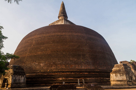 斯里兰卡波洛纳鲁瓦古城的兰科斯韦赫拉Vihara