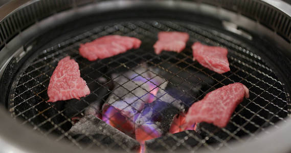 日本餐馆烤牛肉