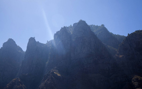 格拉加里亚十月景观阿盖特山谷徒步旅行路线圣佩德罗，波多黎各，直到塔马达巴，马西夫