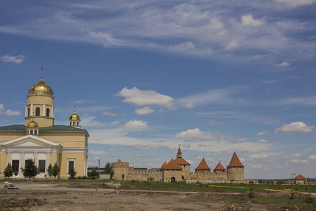 宾德堡垒。 东欧的建筑纪念碑。 奥斯曼城堡。 亚历山大内夫斯基大教堂。