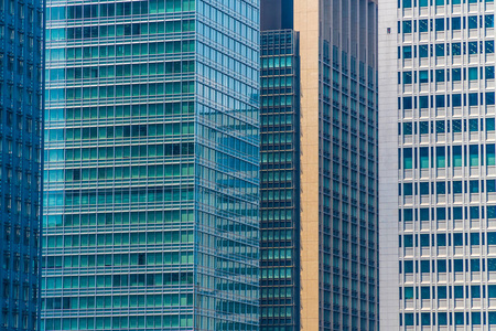 美丽的建筑商务办公楼，在摩天大楼有窗户玻璃图案