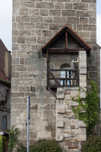德国南部历史城市慕尼黑和斯图加特之间的框架建筑立面建筑和窗户