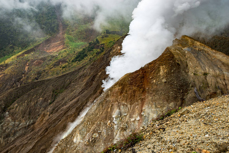 爪哇岛蒸汽活火山印度尼西亚地质景观