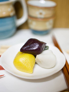 韩国美食歌叶半月形饭饼图片