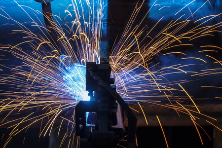 焊接机器人代表了汽车零部件工业的发展