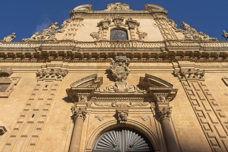 s Cathedral baroque facade 18th century a.C.