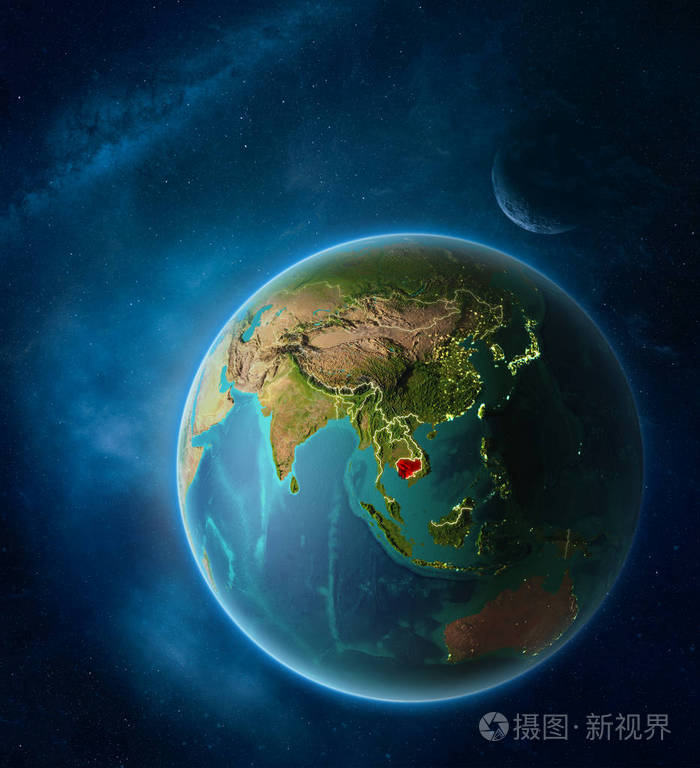 行星地球与突出柬埔寨在空间与月亮和银河系.