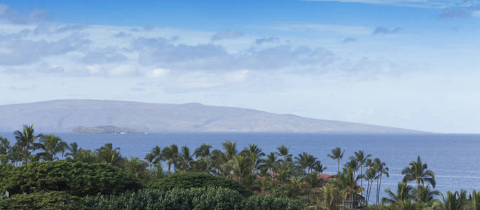莫洛基尼浮潜天堂岛靠近更大的卡胡拉威岛夏威夷