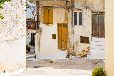 希腊克里特岛上真正的克里察老村。