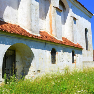 强化中世纪萨克森埃凡盖利西教会在罗巴夫特兰西瓦尼亚村。 该定居点是萨克森殖民者在12世纪中叶建立的