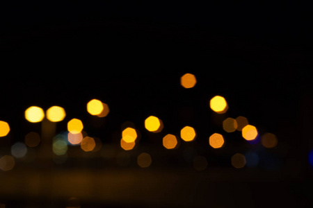 城市灯Bokeh背景城市交通夜间散焦夜间交通灯。