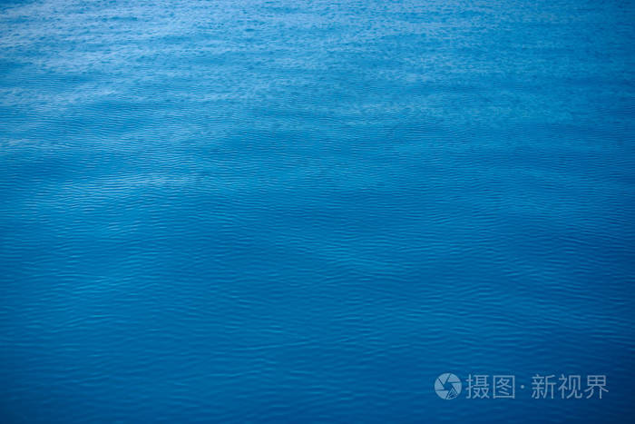 蓝色湖泊的纹理 水面 伊塞克库尔湖 纯净的海水 干净的湖面
