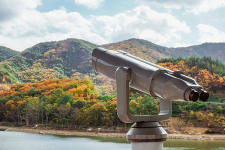 伟大的望远镜，以查看伊原村的山和山的全景。 韩国