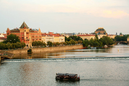 捷克共和国日落时布拉格市景观