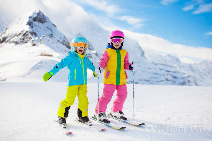 下载小样发票合同问题/举报孩子们滑雪孩子高山和山上山家庭孩子冬季