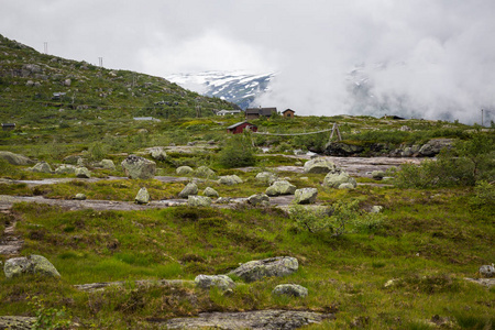 挪威山上美丽的风景，走上Trolltunga