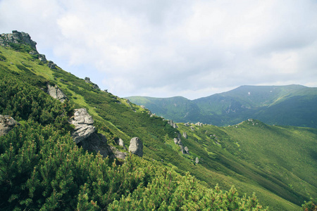 喀尔巴阡山美丽的自然景观，乌哈蒂卡明卡帕阡山脉，乌克兰