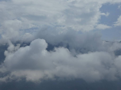 意大利南部高山的峰顶岩石全景图欧洲天空云野性