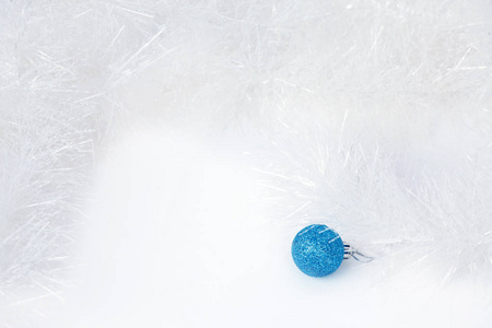 蓝色球与TINS EL圣诞装饰