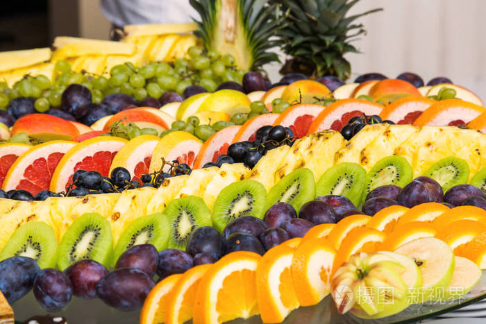 自助餐桌公司浆果和柑橘类水果