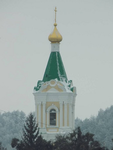 正统教堂的赫雷斯和金色穹顶