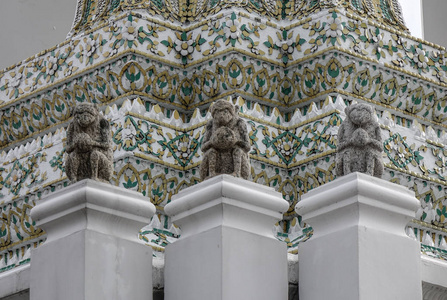 泰国曼谷沃特佛公庙的经典泰国建筑。 佛寺又称卧佛寺。