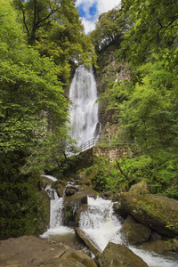马洪塞蒂瀑布位于佐治亚州南部西部的亚卡拉自治共和国