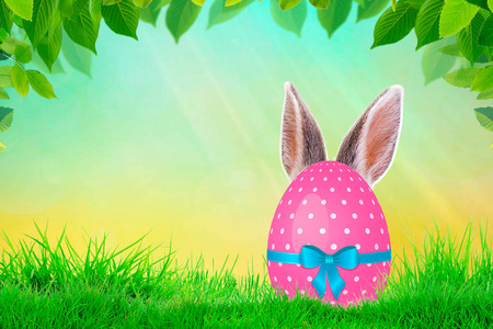 复活节兔子礼物鸡蛋。 最小复活节概念