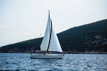 希腊爱琴海豪华游艇。